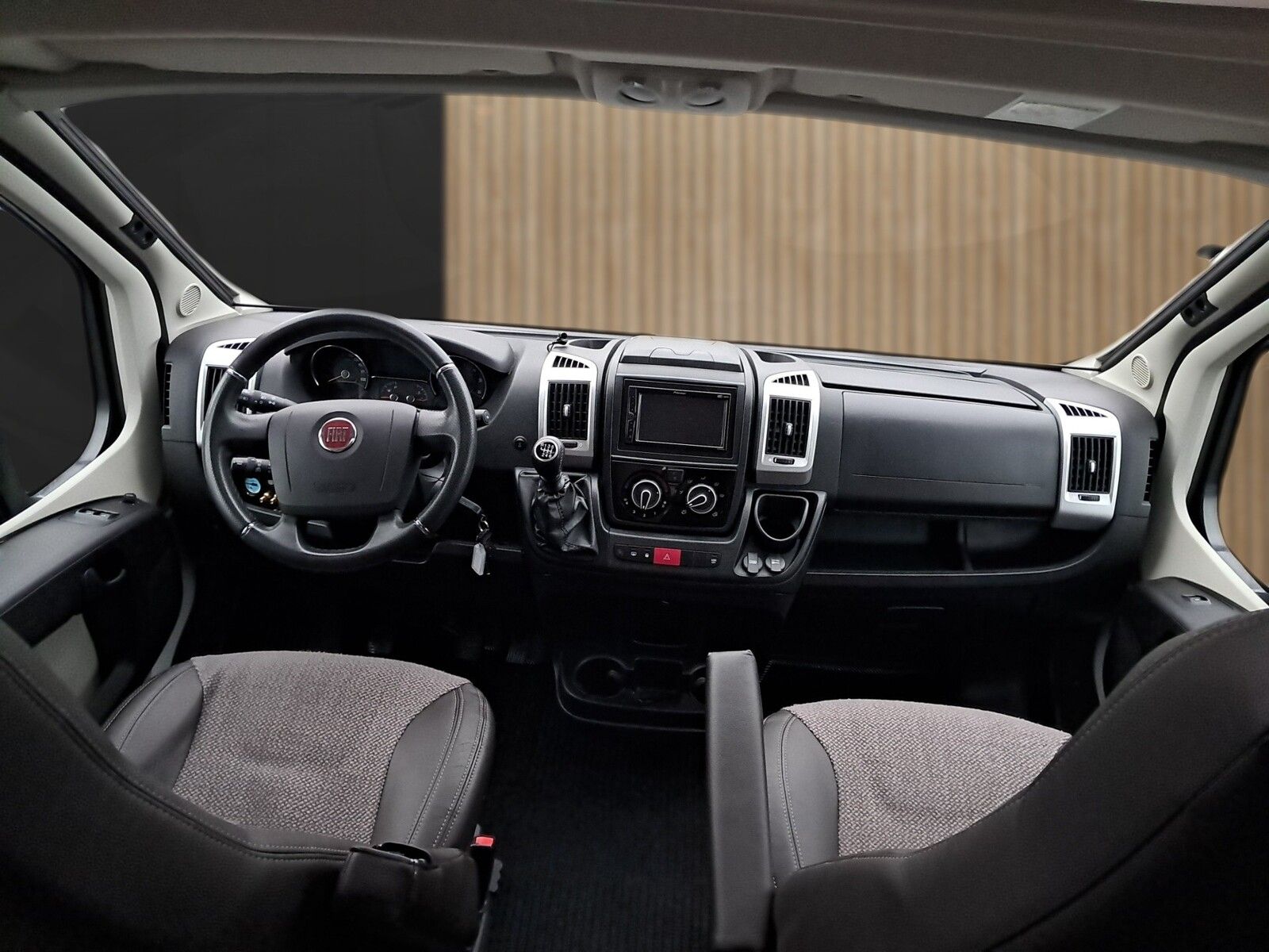 Fahrzeugabbildung Etrusco T 7400 SB Luftfederung,Markise,SAT+TV