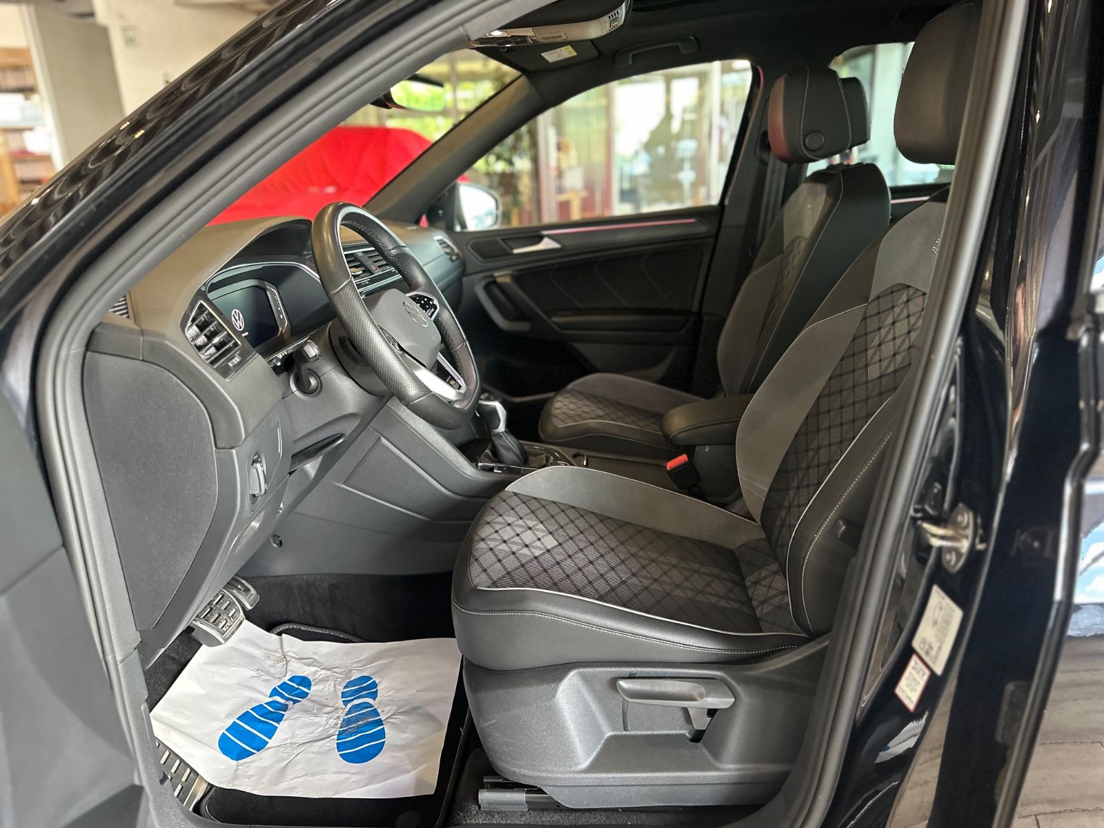 Volkswagen Tiguan Allspace R-LINE 4MOTION PANO KAMERA 7-Si foto 12