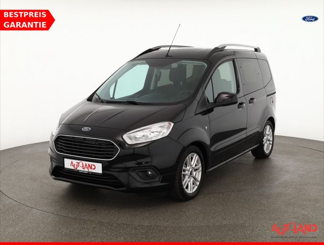 Ford Tourneo Courier 1.5 TDCi Titanium Sitzheizung