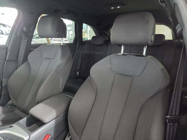 A4 Avant S-Line¹ 2.0 TDI S-TRON MATRIX eHECK 8FA