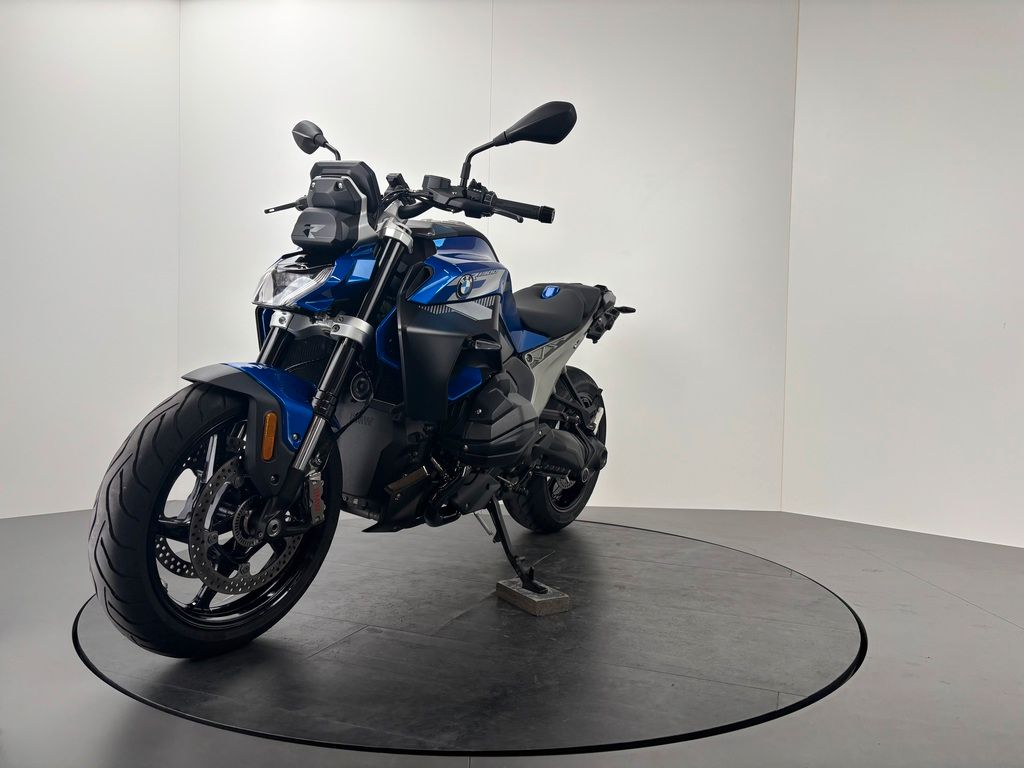 Fahrzeugabbildung BMW R 1300 R *NEUWERTIG *VIEL AUSSTATTUNG