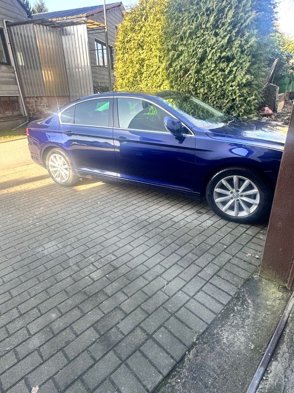 Image of Volkswagen Passat