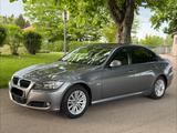 BMW 320d E90 LCI 1Vorbesitzer - BMW 320: D E90
