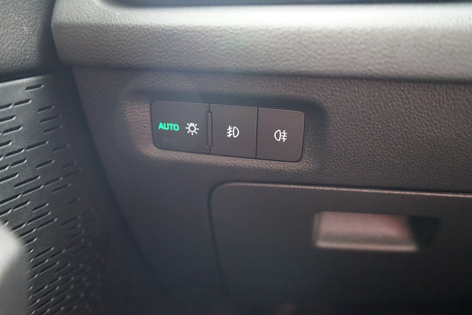 Skoda Octavia Combi 1.5 TSI First Edition LED Navi PDC foto 23