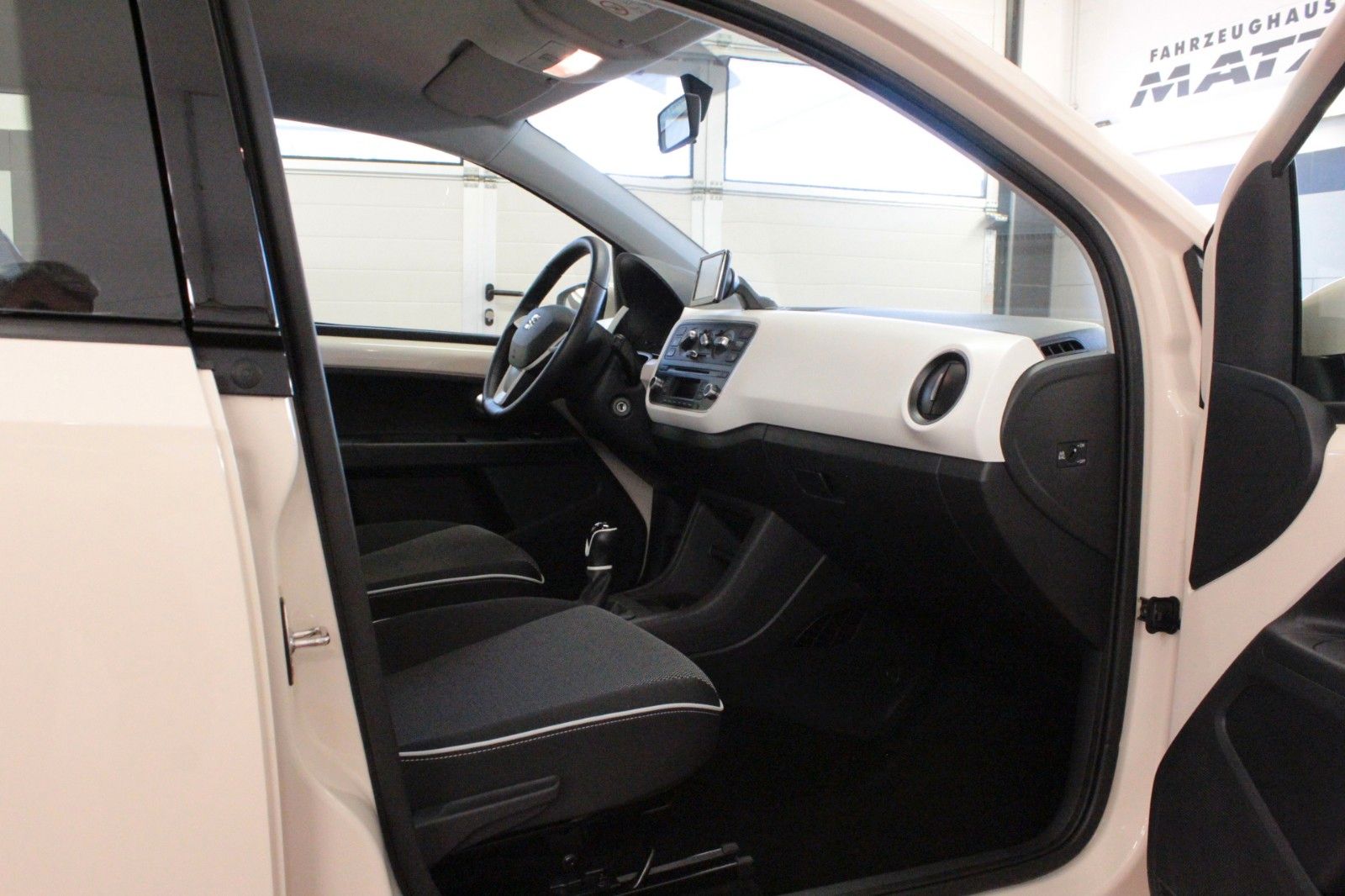 Fahrzeugabbildung SEAT Mii 1.0 Chic   5 türig  *Sitzheizung