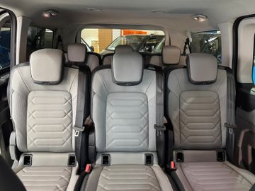 Ford Tourneo Custom 2.0 EcoBlue L1 Titanium