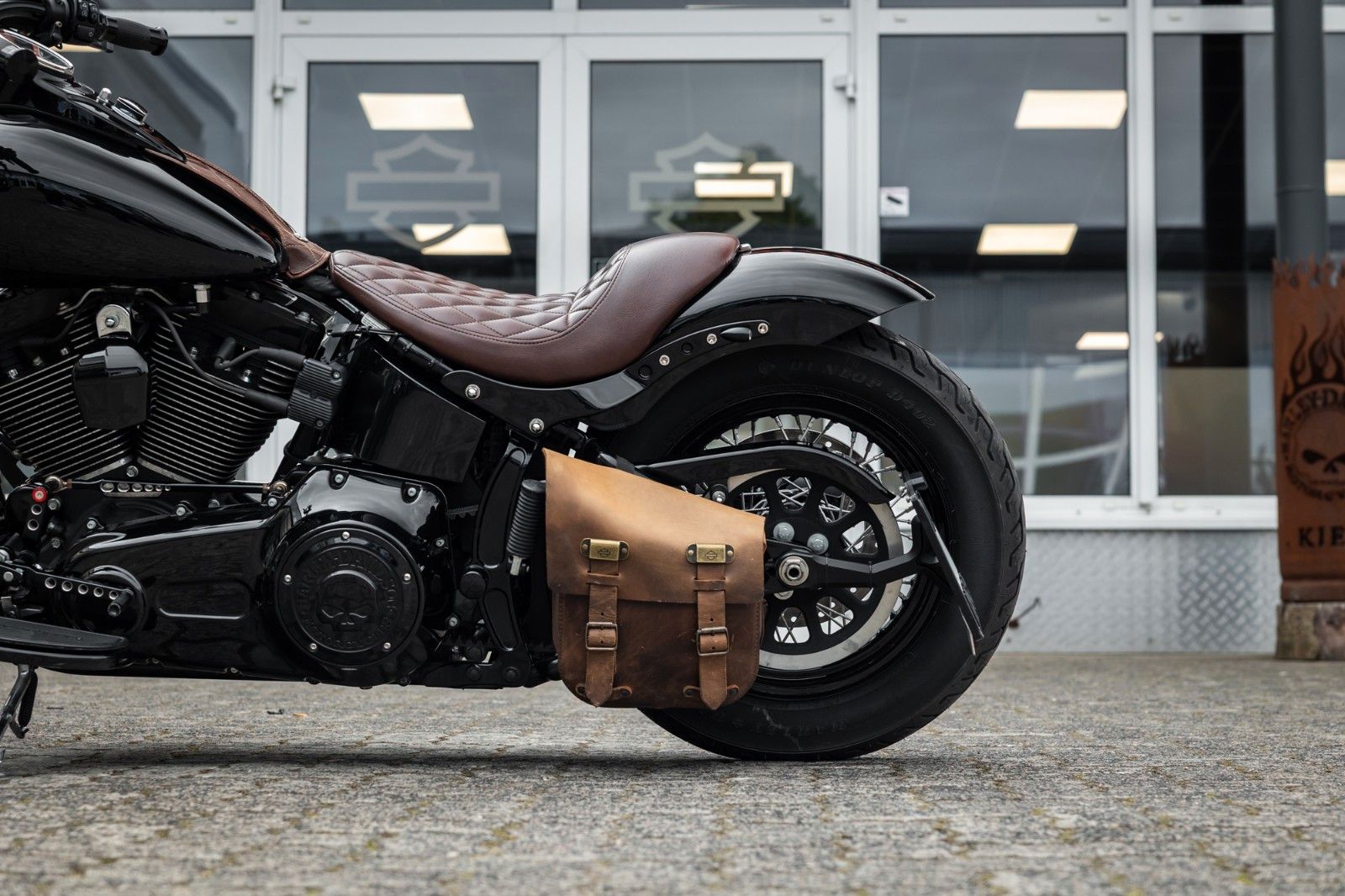 Fahrzeugabbildung Harley-Davidson FLSS SOFTAIL SLIM S 110 cui - Kesstech-Heckumbau