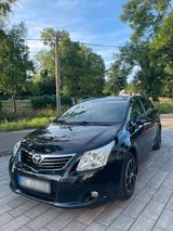 Toyota Avensis T27 - Toyota Avensis in Köln