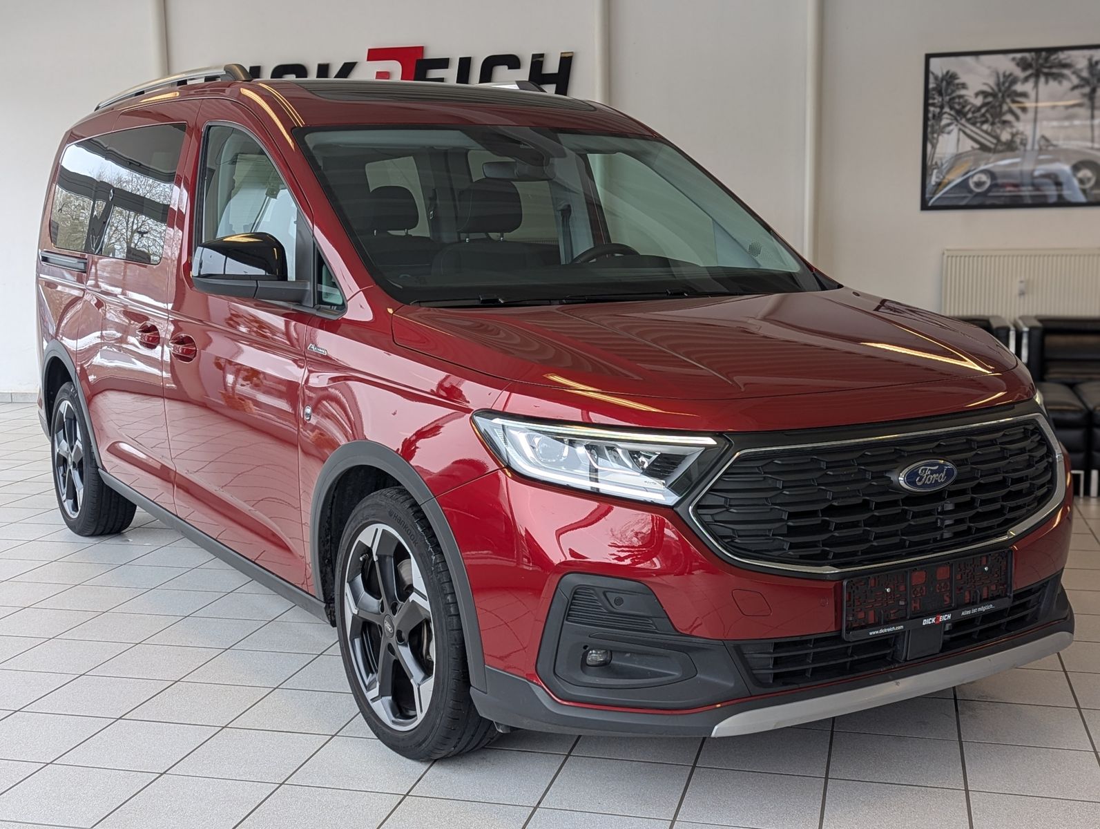 Fahrzeugabbildung Ford Grand Tourneo L2 Active 7-Sitz Bi-LED Pano AHK