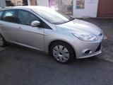 Ford Focus Turnier Trend Klima/Sitzhzg/HU 11/26 - Kombis bis 5.000 Euro