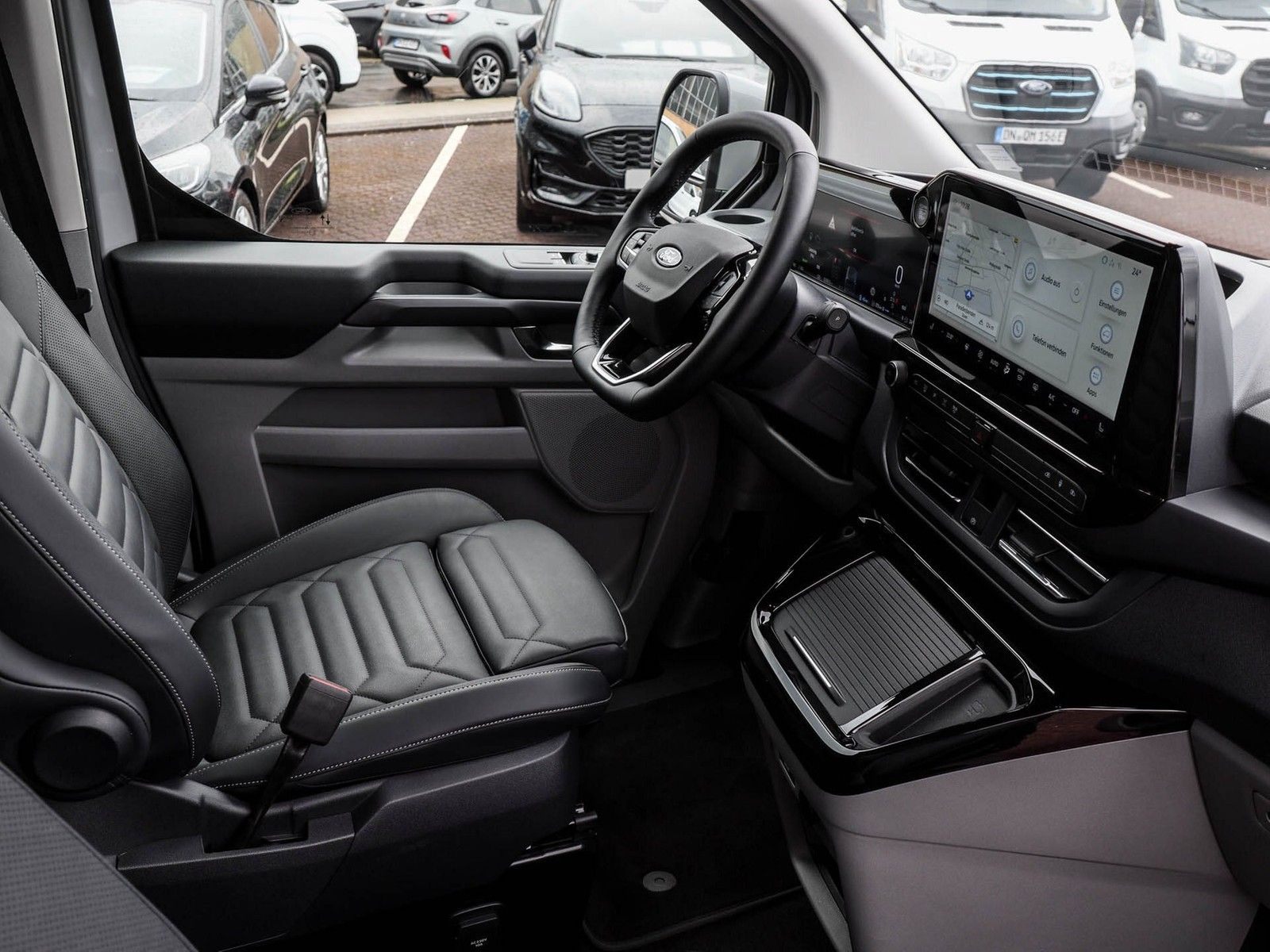 Ford Tourneo Custom Titanium X Plug-in Hybrid 340 L2 imagem 3