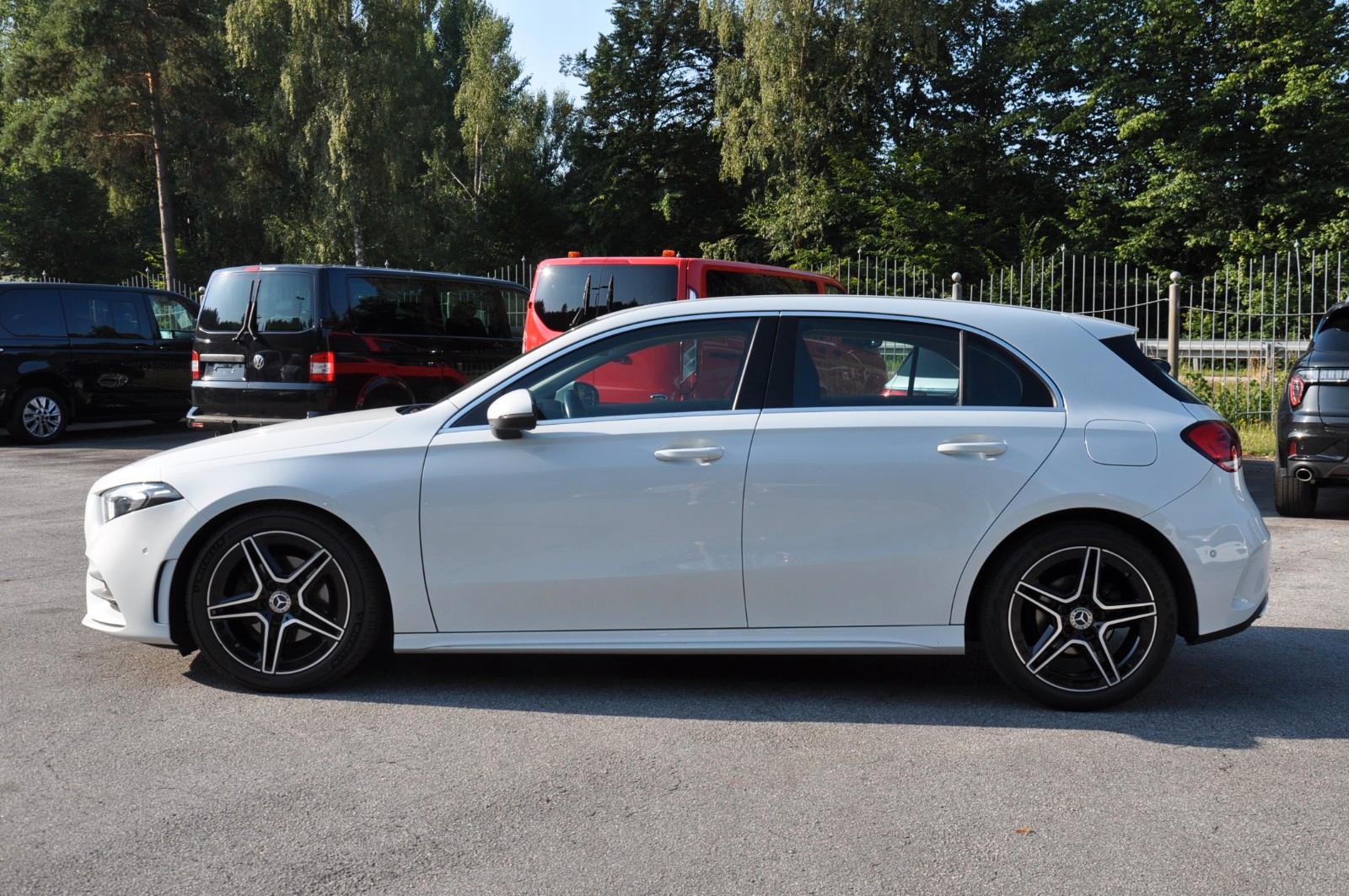 Mercedes-Benz A-Class d AMG Line 7G-DCT *Navi*AHK*LED*, миниатюра 4