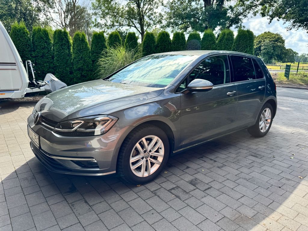 Image of Volkswagen Golf