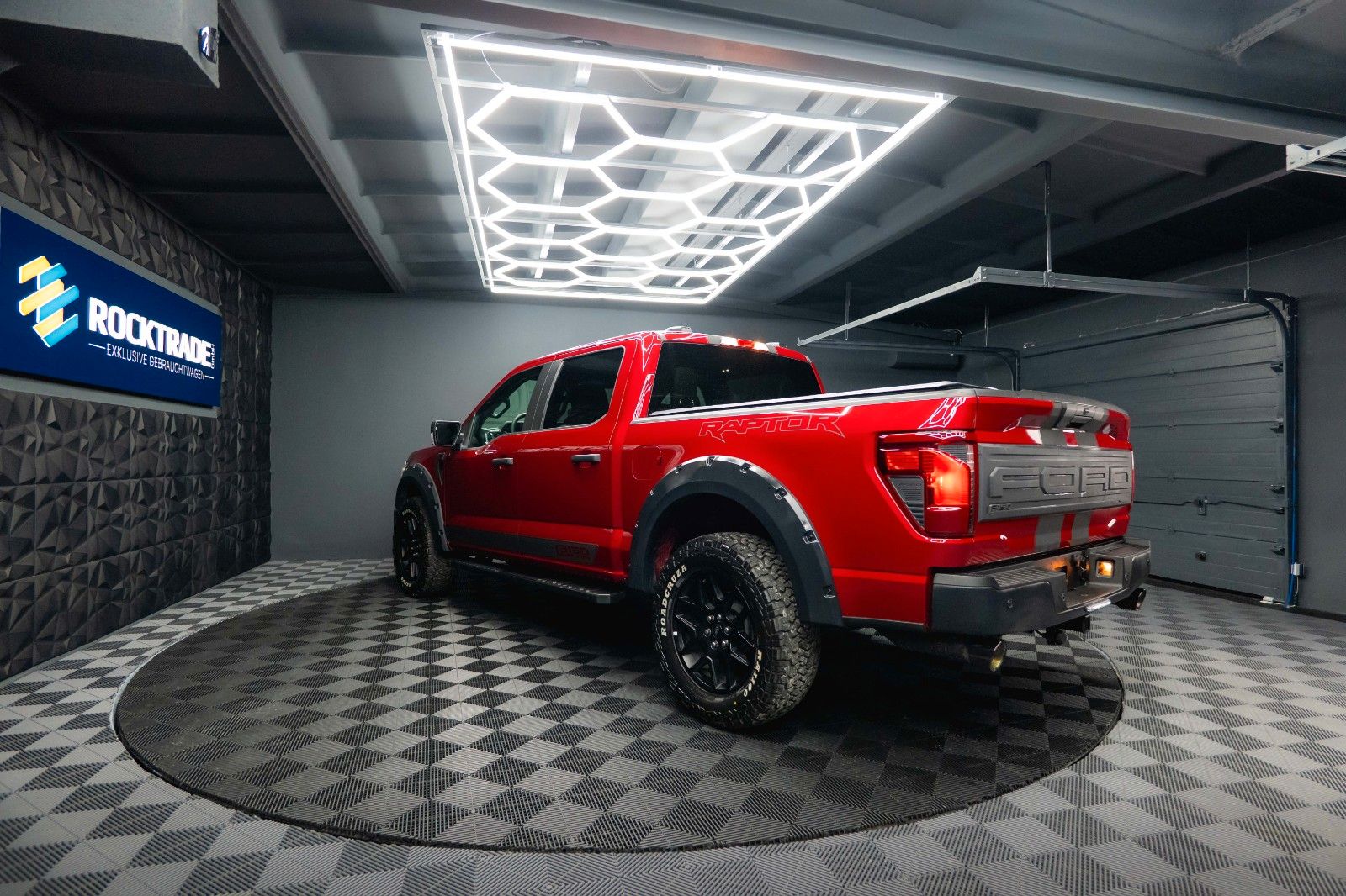 Fahrzeugabbildung Ford F150 5.0L V8 4x4 Offroad SuperCrew RAPTOR 19%