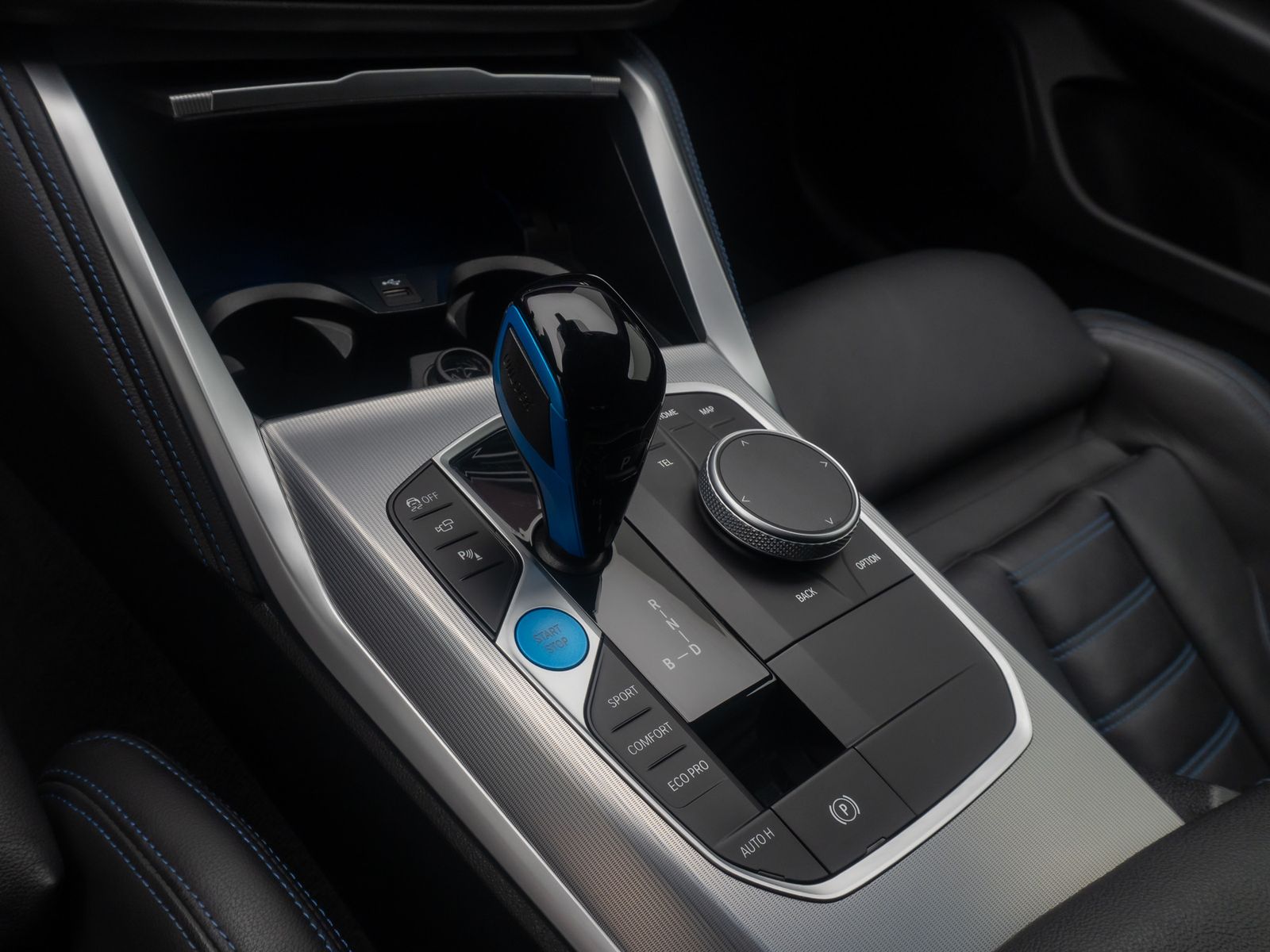 Fahrzeugabbildung BMW i4 M50 360° HUD AHK DAB Alarm H/K Komfort 18Zoll