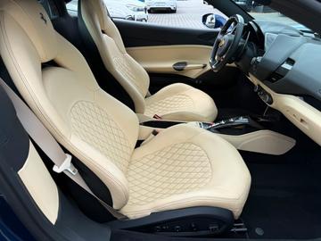صورة مصغرة 30 لـ 2016 Ferrari 488 GTB