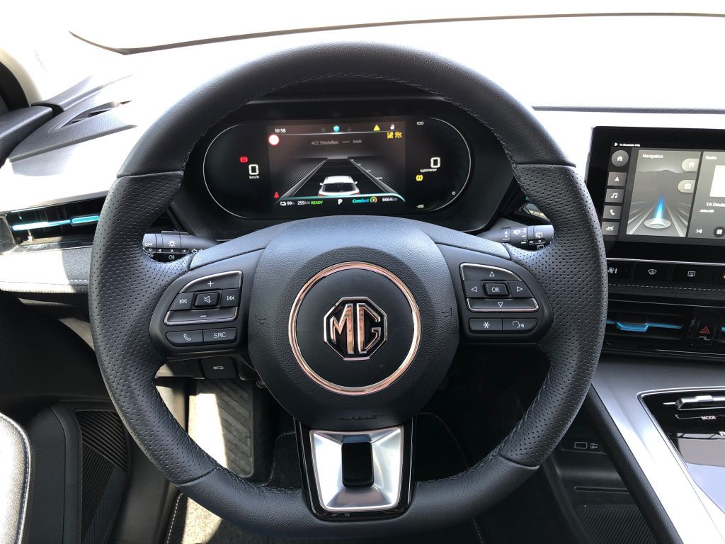 Fahrzeugabbildung MG MG5 Maximal Luxury *360 Grad Kamera*