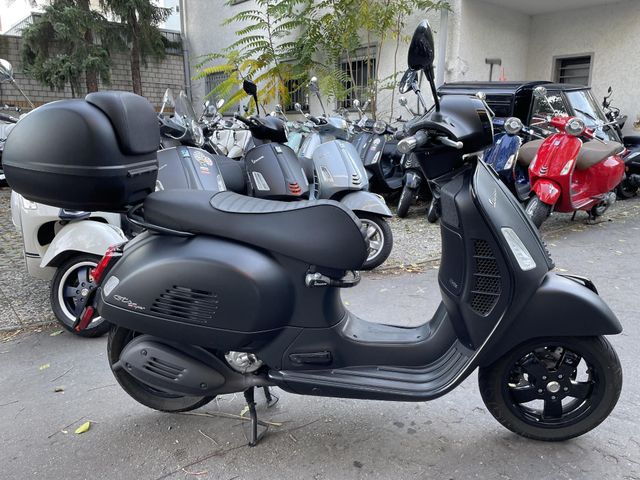 Vespa GTS Super 300 Notte limitiert ABS ASR Topcase