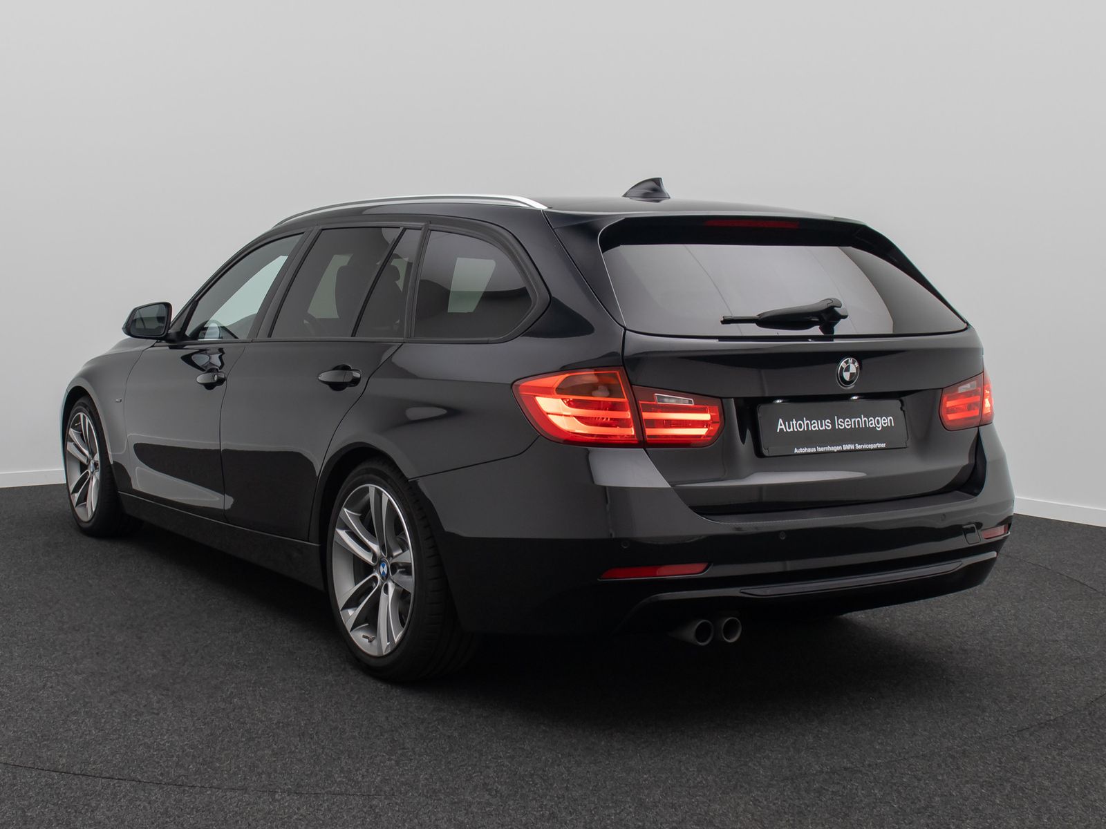 Fahrzeugabbildung BMW 325d Sport Line HUD HiFi Xenon Panorama Alarm