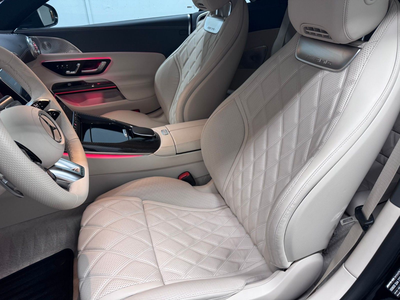 Fahrzeugabbildung Mercedes-Benz SL 63 4MATIC+ *MANUFAKTUR*KERAMIK*NIGHT*