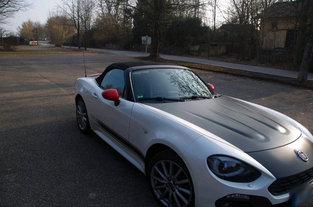 Image of Fiat 124 Spider