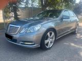 Mercedes-Benz E220 CDI Lim. SPORTPAKET AUTOMATIK 18 Zoll ! - Mercedes-Benz E 220: Cdi Sport