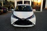 Toyota Aygo x-play Navi Kamera Klima Bluetooth - Kleinwagen bis 10.000 Euro