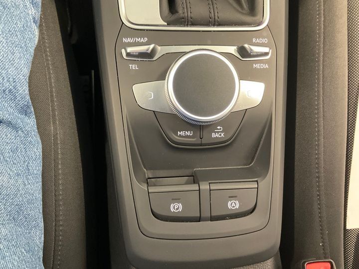 Fahrzeugabbildung Audi Q2 35 S-tronic advanced *Cam*LED*PDC*Sitzhzg*ACC