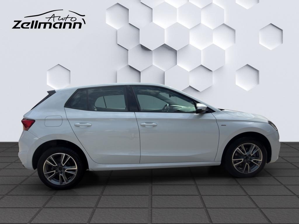Skoda Fabia 2022 г. Белый, пробег 49634 км