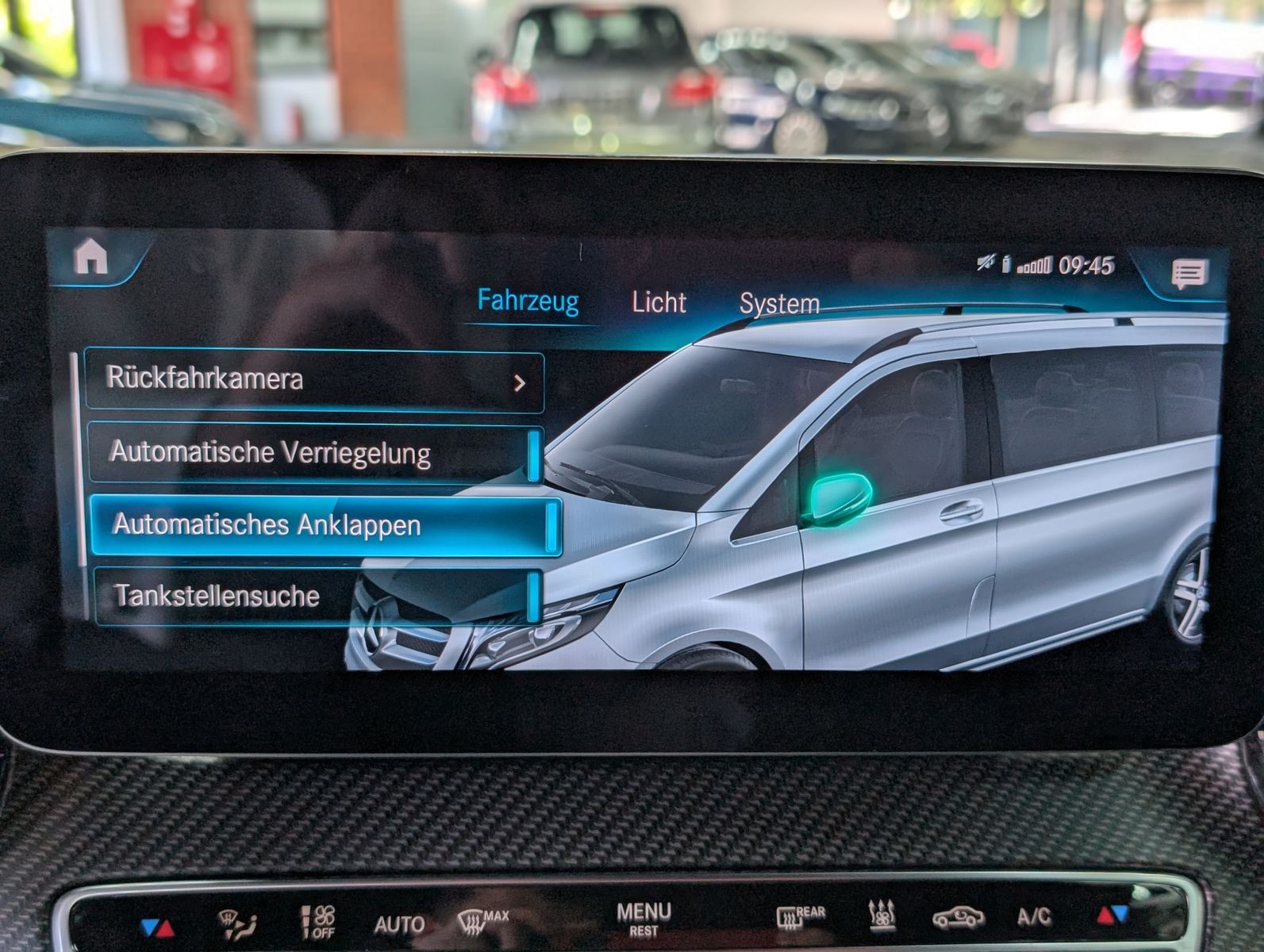 Fahrzeugabbildung Mercedes-Benz V 220 d AMG lang Standheiz LED MBUX BURM ACC AHK