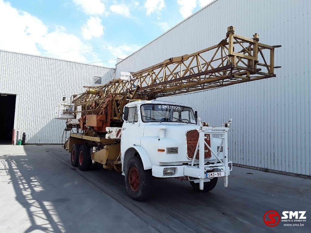 MAN 32.240 crane