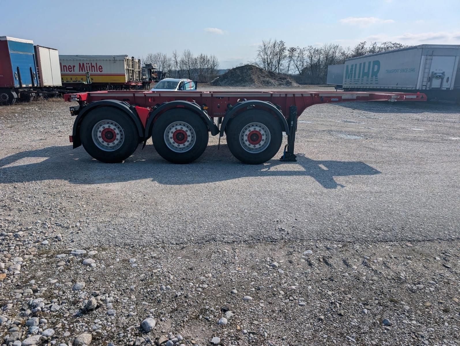 Kögel 3-Achs-Containerchassis  Port 20