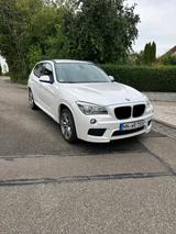 BMW X1 E84 xDrive 2.0i M-Paket - Mineralwe... - BMW X1 E84 mit Benzin-Antrieb