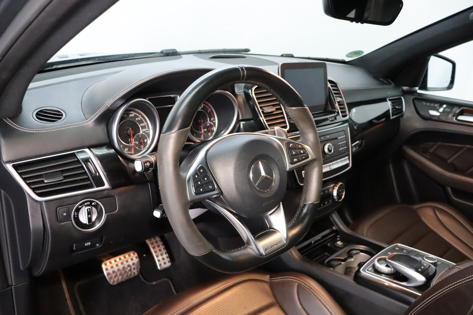Fahrzeugabbildung Mercedes-Benz GLE 63 s AMG 4Matic Coupe DIS+ 1. Hand