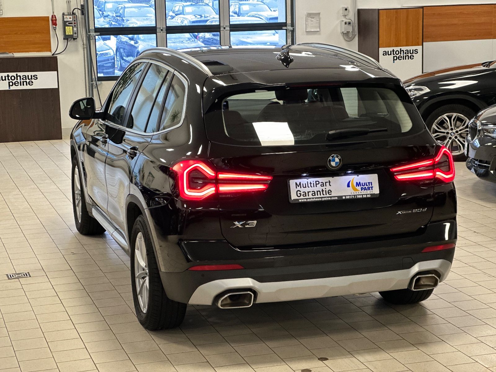 BMW X3 xDrive Aut/Driv&Brems&ParkAss/AHK/SportSitze foto 2