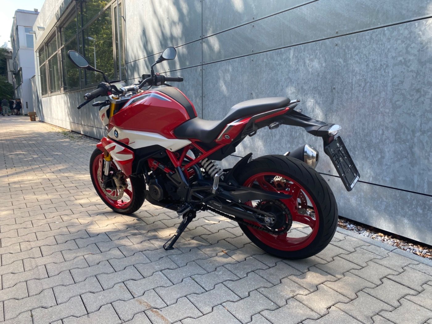 Fahrzeugabbildung BMW G 310 R