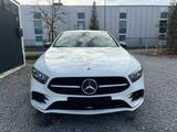 Mercedes-Benz 250 e Edition/AMG-LINE/NIGHT-PAKET/1:HAND - Mercedes-Benz A 250 in Stuttgart