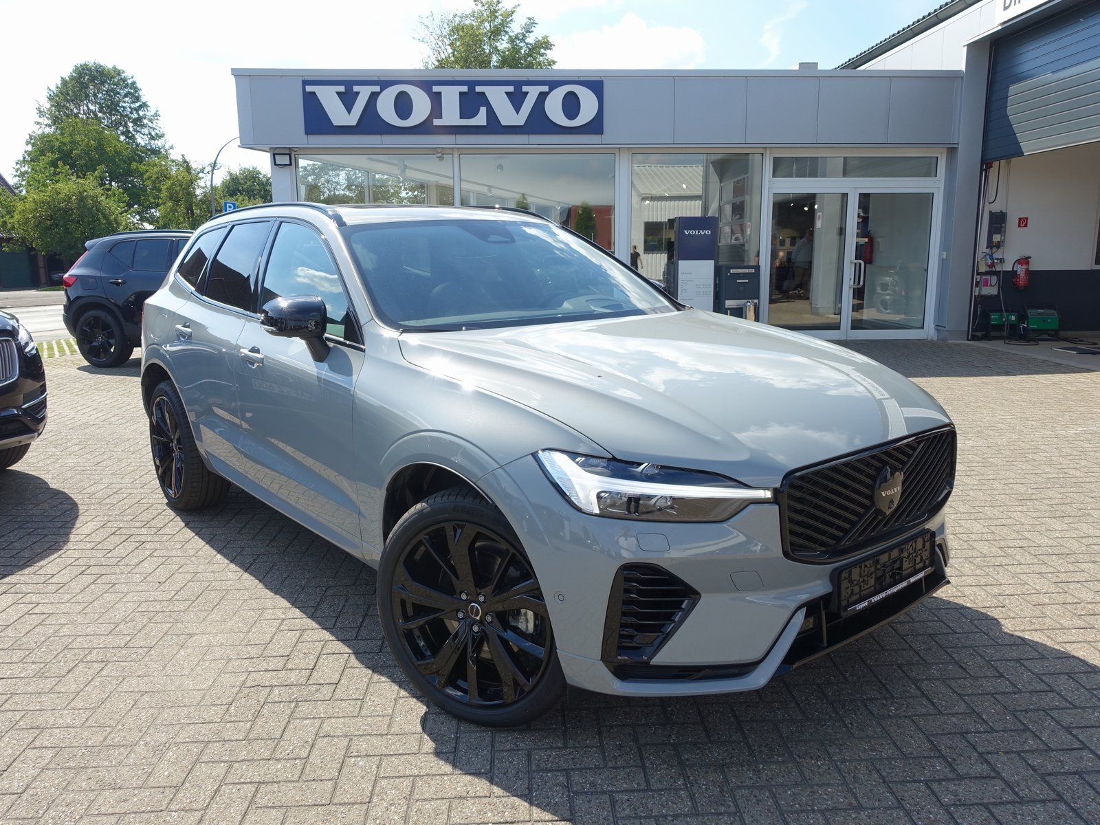 Volvo XC60 Black Edition Plus T8 AWD Plug-in Hybrid imagem 3