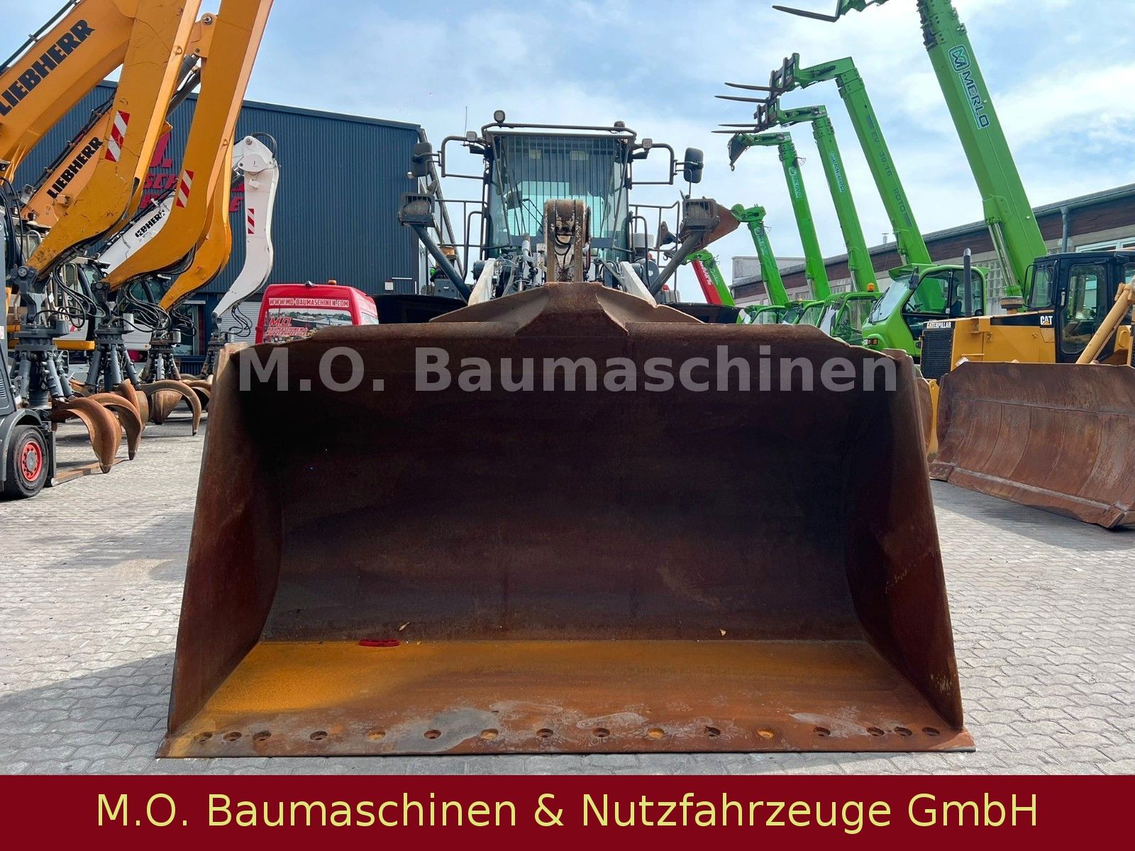 Fahrzeugabbildung Komatsu WA 470-8 / ZSA / Waage / AC/