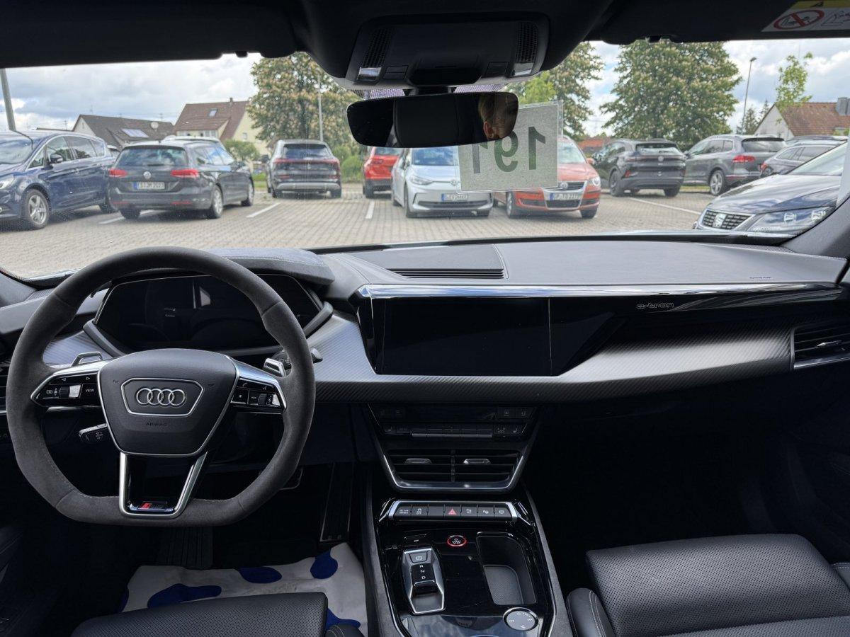 Audi e-tron RS GT quattro Carbon Top-View Headup 21Zo