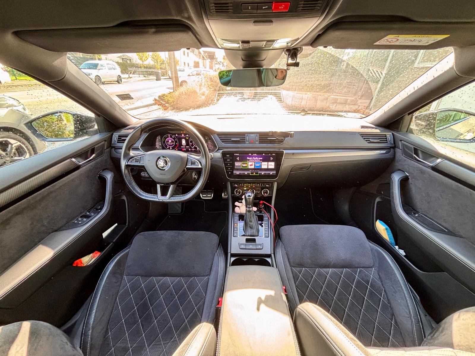 Skoda Superb 1.4 TSI iV DSG SPORTLINE COMBI 