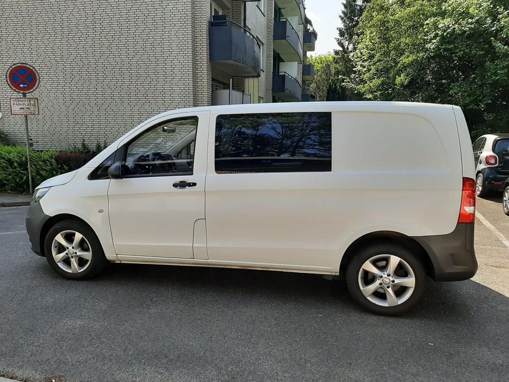 Image of Mercedes-Benz Vito