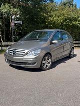 Mercedes-Benz Mersedes Benz B 200 - Mercedes-Benz: Mersedes