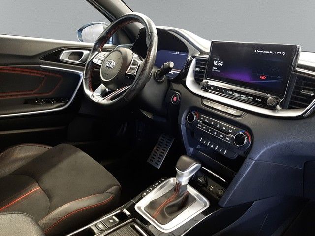 Fahrzeugabbildung Kia Ceed GT 1.6 T-GDI Navi Leder Kamera PDC 18"