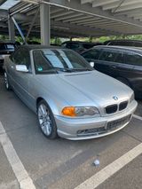 BMW E46 Cabrio 330i - BMW 330 aus 2001: Cabrio