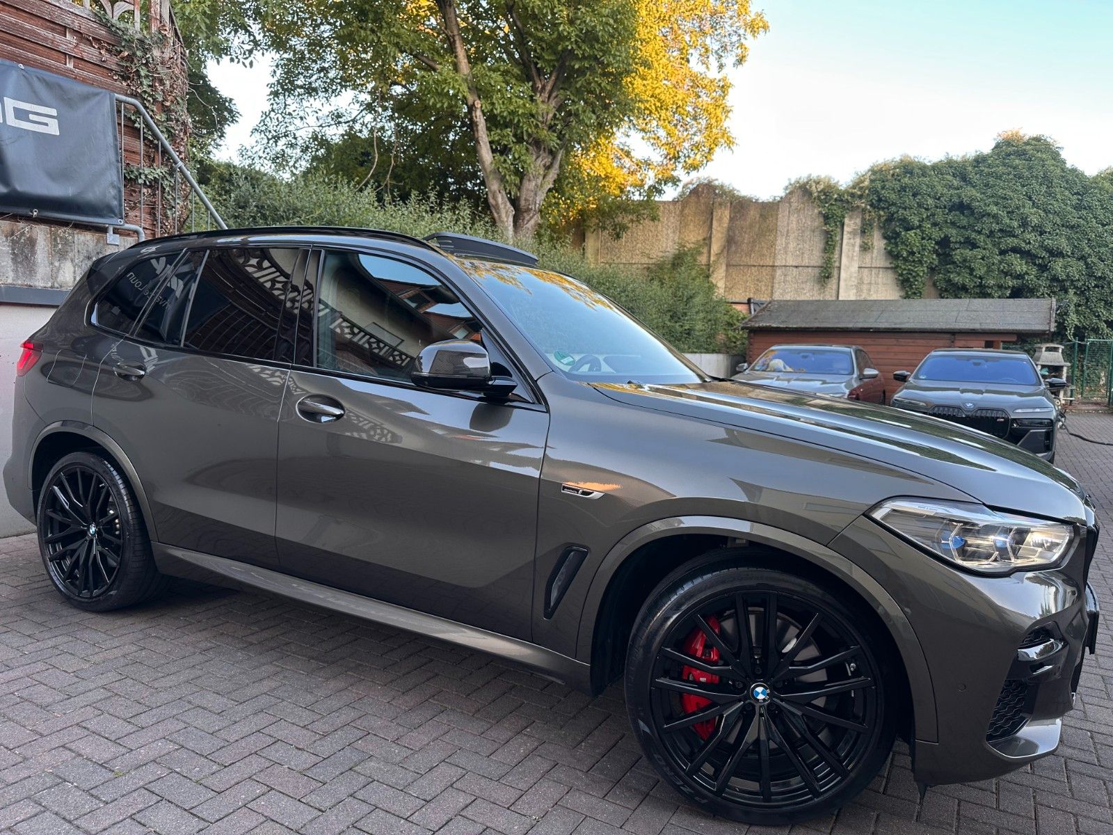 BMW X5 xDr45e M Sport PANO-SKY*B&W*AHK*Massag*Sitzkl imagem 3