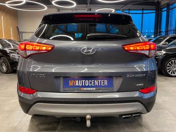 Hyundai Tucson Premium 4WD *AHK*KAMERA*NAVI*PANO*LEDER*