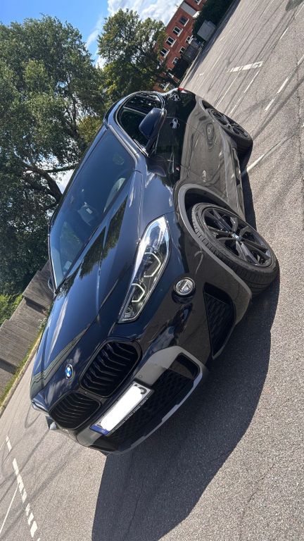 Image of BMW X2