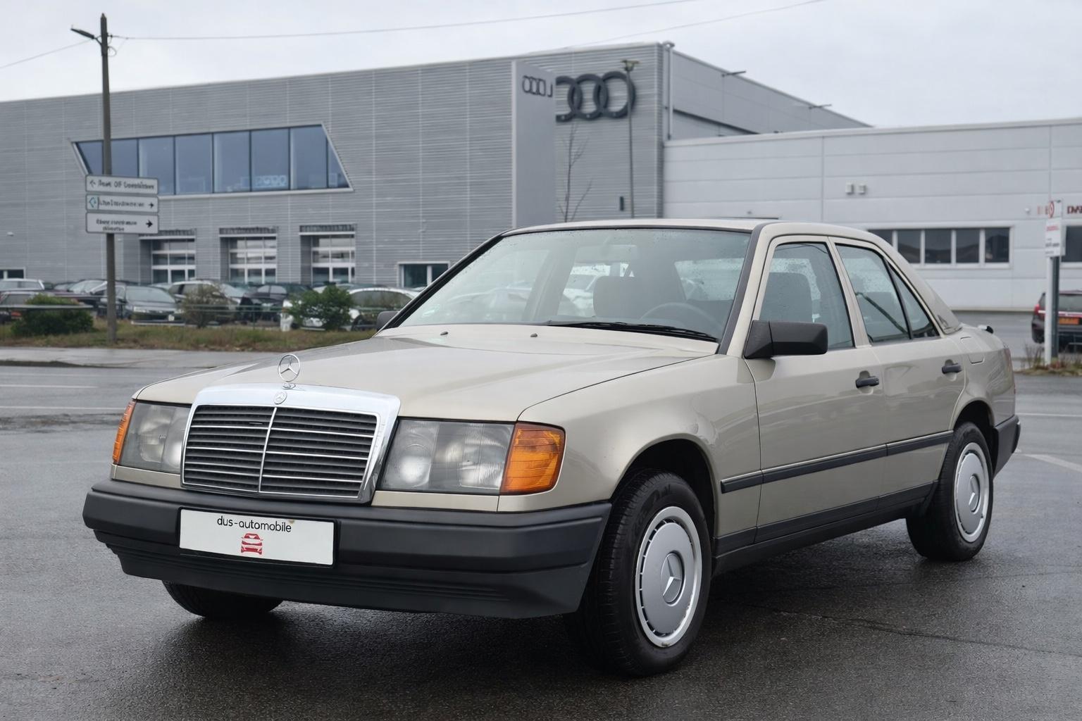 Mercedes-Benz 260E Mercedes-Benz Automatik ,Klima ,Schiebedach