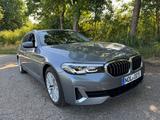 BMW 530e Garantie, Luxury Line, Komfortsitz, Soft Cl - mit Hybrid-Antrieb: Kombi, Garantie